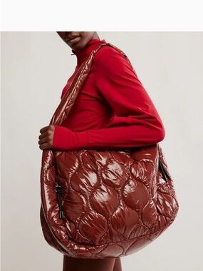 Free People | Surplus Shine Carryall Bag in nutshell